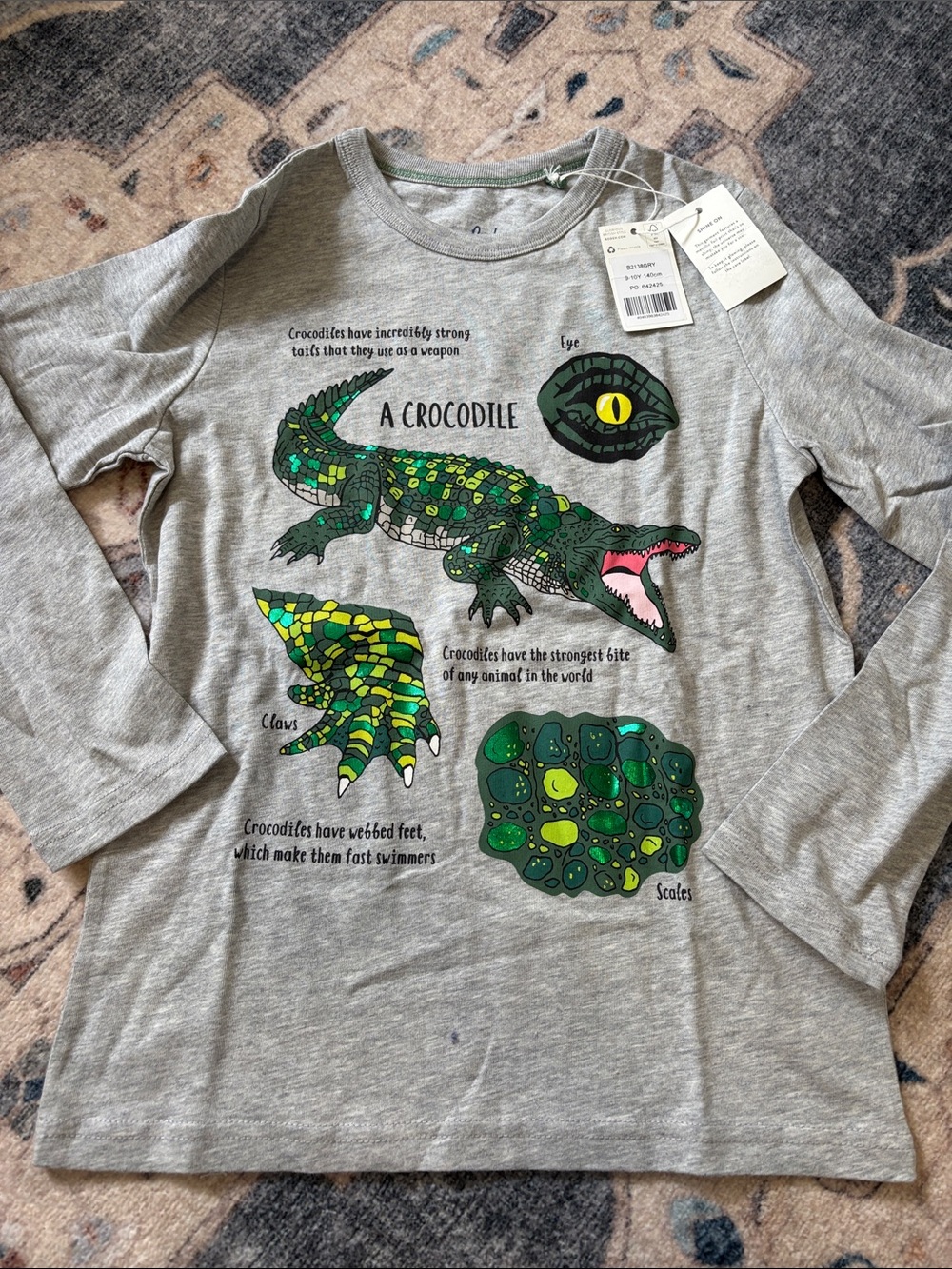 NWT. Mini Boden Gray Long-Sleeve Tee with Green Crocodile, size 9/10